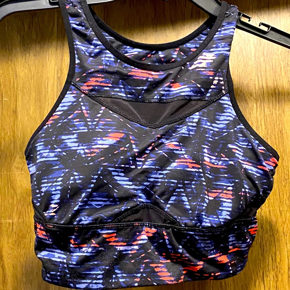Long sports bra